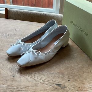 About Arianne Mina Ballet Pumps White Size 40 US 9.5 Like LOQ Everlane